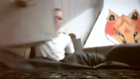 gentle_julian online show from March 16, 2026, 9:46 am