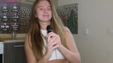 Sasha online show from October 22, 2025, 7:35 pm