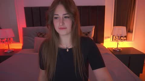 gentleadellee online show from December 21, 2025, 1:29 pm