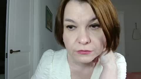 Snapshot of gentlywomen chatting on June 10, 2026, 11:53 am Elena online show from June 10, 2026, 11:53 am