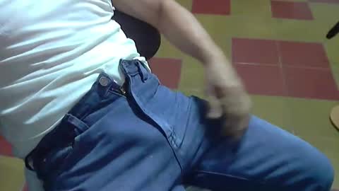 Snapshot of genuino2019 chatting on January 11, 2026, 9:31 pm Genuino online show from January 11, 2026, 9:31 pm