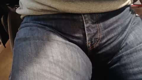 genus5678 online show from December 4, 2025, 1:42 pm