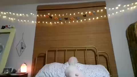 Snapshot of genzfucktoy chatting on October 18, 2025, 5:32 am genzfucktoy online show from October 18, 2025, 5:32 am