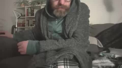 Geon online show from November 18, 2025, 5:56 am