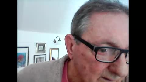 Snapshot of georg1412 chatting on March 23, 2026, 10:08 am georg1412 online show from March 23, 2026, 10:08 am