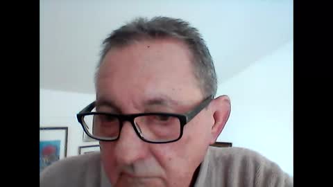Snapshot of georg1412 chatting on April 1, 2026, 2:03 pm georg1412 online show from April 1, 2026, 2:03 pm