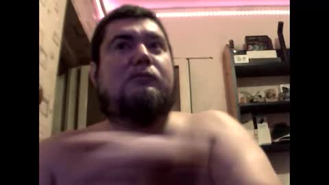 Snapshot of george84xxx chatting on September 22, 2025, 6:32 pm GeOOXXX online show from September 22, 2025, 6:32 pm