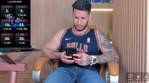 George online show from September 17, 2025, 10:00 pm