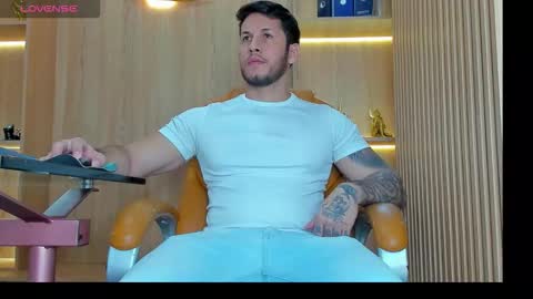 George online show from October 14, 2025, 5:08 am