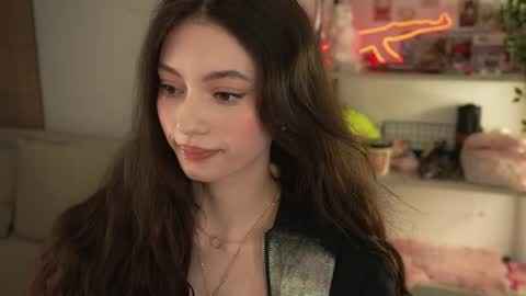 georgiamorandi online show from May 7, 2026, 11:04 am