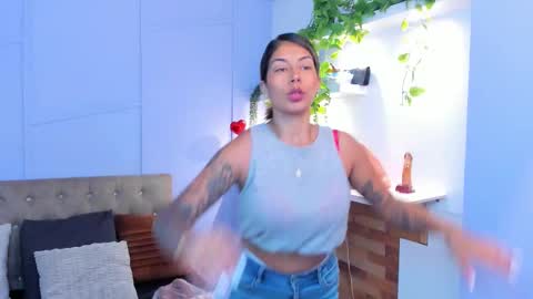 Snapshot of georgina_coule chatting on October 21, 2025, 1:23 pm Georgina Coule online show from October 21, 2025, 1:23 pm