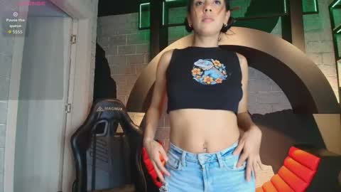 Georgina  online show from October 27, 2025, 11:25 am