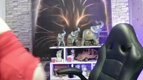 Georgina  online show from January 14, 2025, 6:24 am