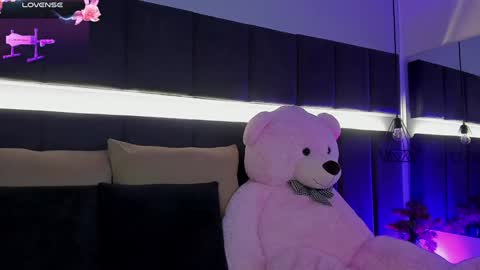 Kendal  online show from January 10, 2025, 1:21 am