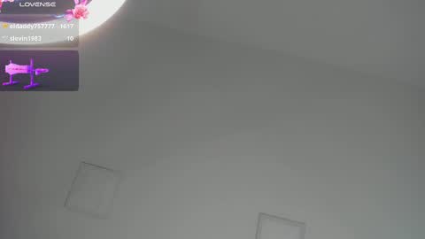 Kendal  online show from February 13, 2025, 2:01 am