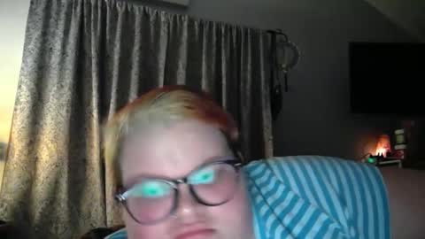 gerivenburg20 online show from March 4, 2026, 12:38 am