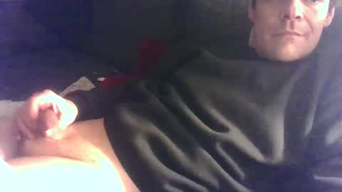 German33FFM1 online show from March 9, 2026, 1:42 am