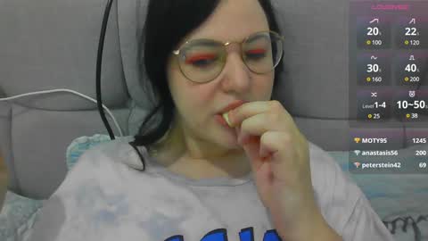 Eva online show from January 19, 2025, 2:49 pm