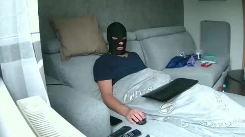 germanboy2601 online show from October 4, 2025, 7:39 am