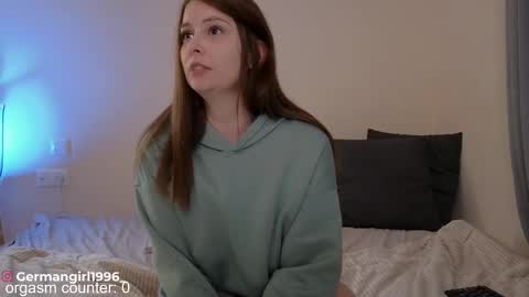 Nadine online show from January 6, 2026, 6:00 pm