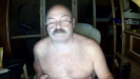 Snapshot of germany_50 chatting on December 24, 2024, 3:05 am germany_50 online show from December 24, 2024, 3:05 am
