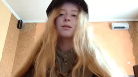 Kate online show from April 30, 2026, 11:20 pm