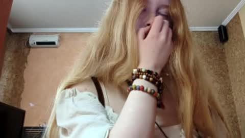 Kate online show from May 8, 2026, 10:37 pm