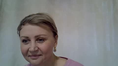 Snapshot of gessy_angel chatting on December 23, 2025, 7:28 am gessy_angel online show from December 23, 2025, 7:28 am