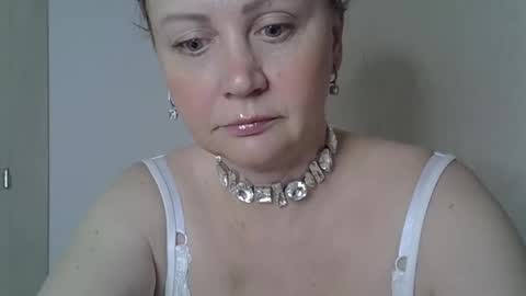 Snapshot of gessy_angel chatting on April 3, 2026, 9:57 pm gessy_angel online show from April 3, 2026, 9:57 pm