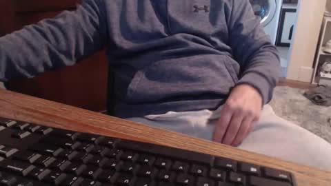 gethoggy online show from November 4, 2025, 7:35 pm