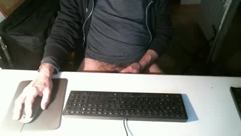 getz62 online show from December 30, 2024, 9:37 am