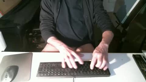 getz62 online show from March 6, 2025, 8:41 am