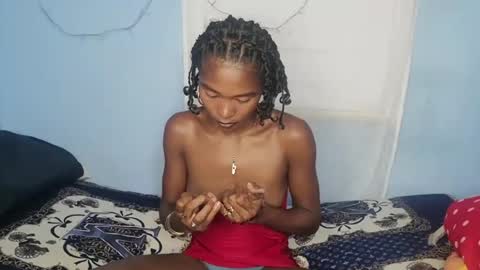 gggloria online show from February 6, 2026, 7:50 pm