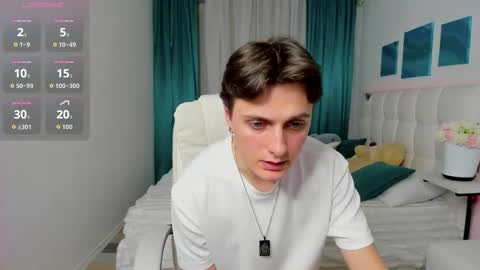 Alex online show from October 24, 2025, 6:37 pm