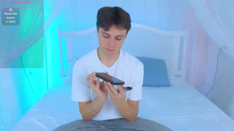 Alex online show from October 29, 2025, 10:28 am