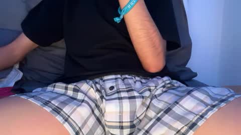 Snapshot of gh0st_boy_ chatting on October 15, 2025, 1:28 am gh0st_boy_ online show from October 15, 2025, 1:28 am