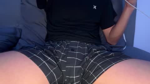 Snapshot of gh0st_boy_ chatting on October 21, 2025, 2:01 am gh0st_boy_ online show from October 21, 2025, 2:01 am