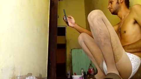 Gaby online show from October 9, 2025, 5:22 pm