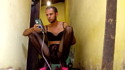 Gaby online show from March 18, 2026, 3:37 pm