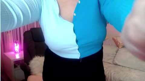 Ghertrudequeen online show from November 15, 2025, 4:10 am