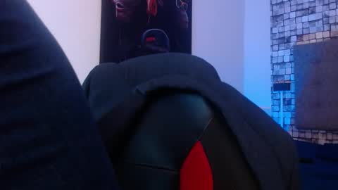 Your Girl  online show from October 26, 2025, 3:07 pm