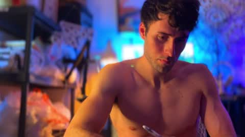 big boy ghost face online show from October 3, 2025, 8:39 pm