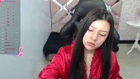 gia_ch online show from December 11, 2024, 1:49 pm
