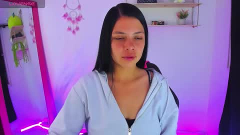 giaaaa   online show from January 5, 2026, 11:41 pm