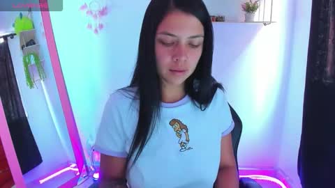 giaaaa   online show from January 8, 2026, 4:09 pm