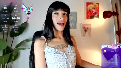 Snapshot of gia_demiee chatting on June 17, 2026, 1:12 pm Gia Please help me with your thumbs up its important online show from June 17, 2026, 1:12 pm