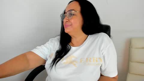 nahomi online show from January 4, 2025, 4:33 am