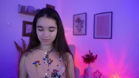 Gia Paige18 online show from November 19, 2025, 7:03 pm