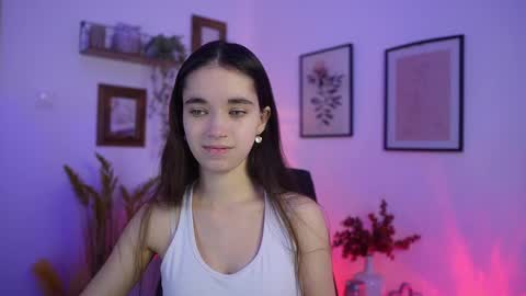 Gia Paige18 online show from November 30, 2025, 2:21 pm