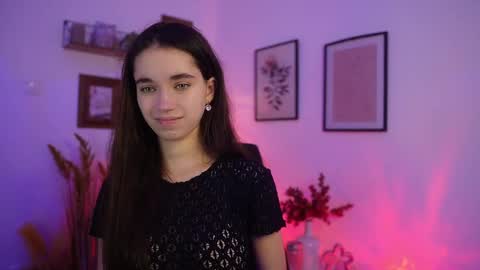 Gia Paige18 online show from December 2, 2025, 2:23 pm